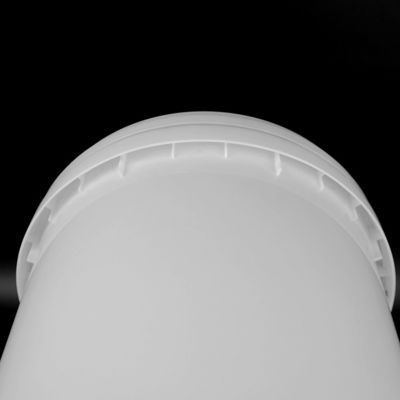 Bao bì sơn Thùng nhựa 20 lít màu trắng có thể xếp chồng lên nhau với tay cầm bằng kim loại