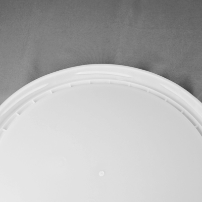 Thùng đóng gói bằng nhựa cao su 30L có nắp và tay cầm